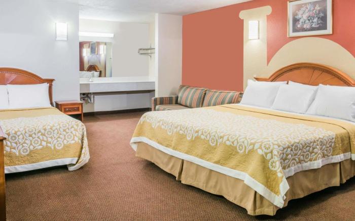 Days Inn by Wyndham Bastrop