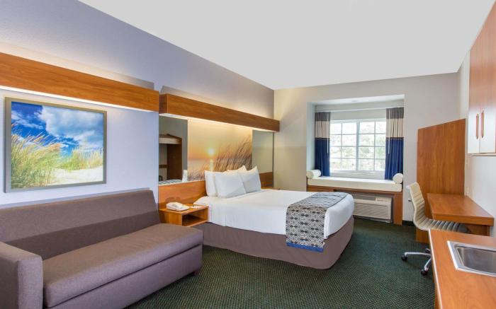 Microtel Inn & Suites by Wyndham Port Charlotte/Punta Gorda