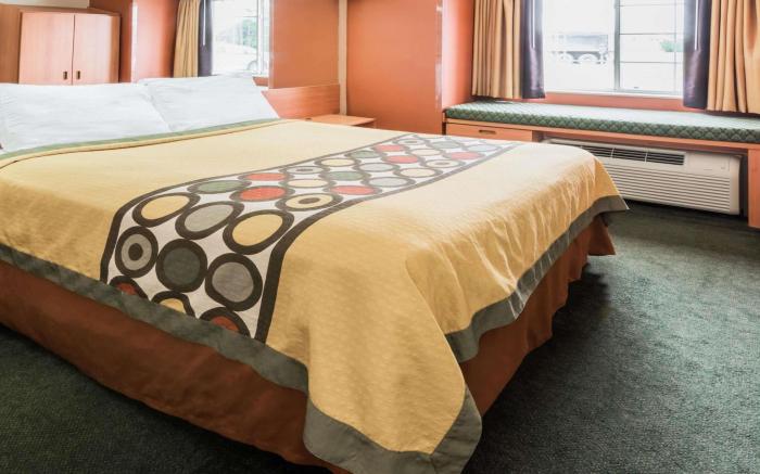 Super 8 By Wyndham Columbus West