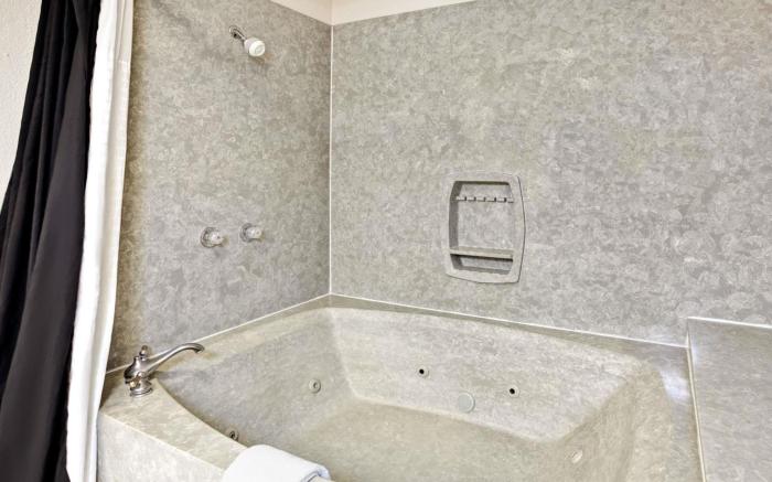 Quality Inn & Suites Orlando East - UFC Area