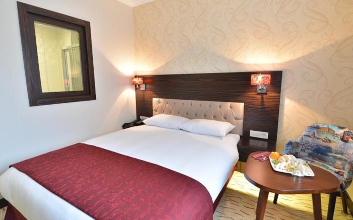 Golden Siyav Hotel