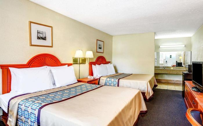Days Inn by Wyndham Chesapeake