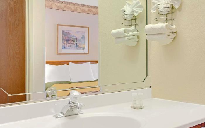 Garner Hotel Salt Lake City Airport