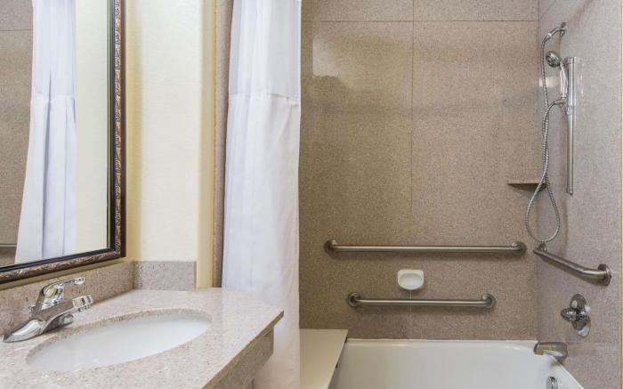 Baymont by Wyndham Wichita Falls