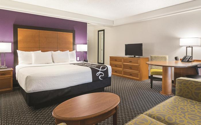 La Quinta Inn & Suites by Wyndham Baton Rouge Siegen Lane