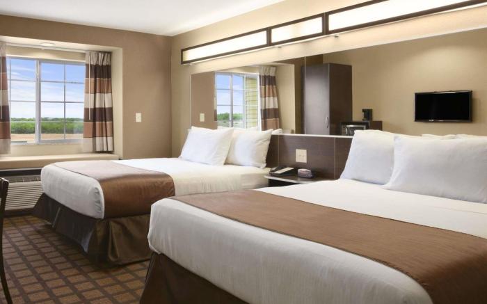 Microtel Inn & Suites by Wyndham Cotulla