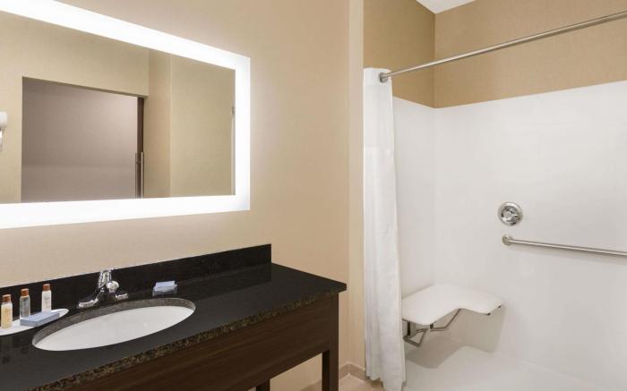 Fairfield Inn & Suites Asheville Airport/Fletcher