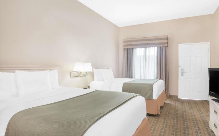 Baymont by Wyndham Crestview