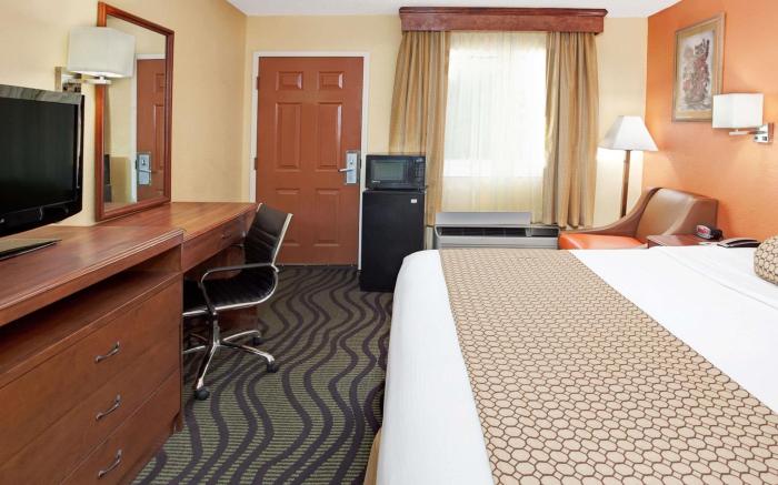 Days Inn by Wyndham Acworth