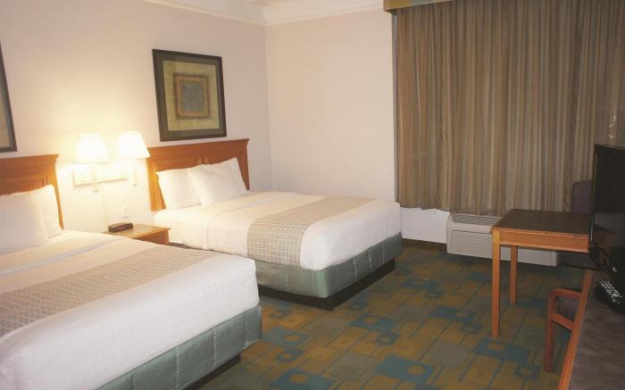 La Quinta Inn & Suites by Wyndham Austin Southwest