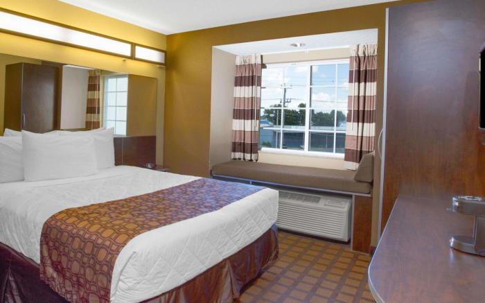 Microtel Inn & Suites by Wyndham Harrisonburg