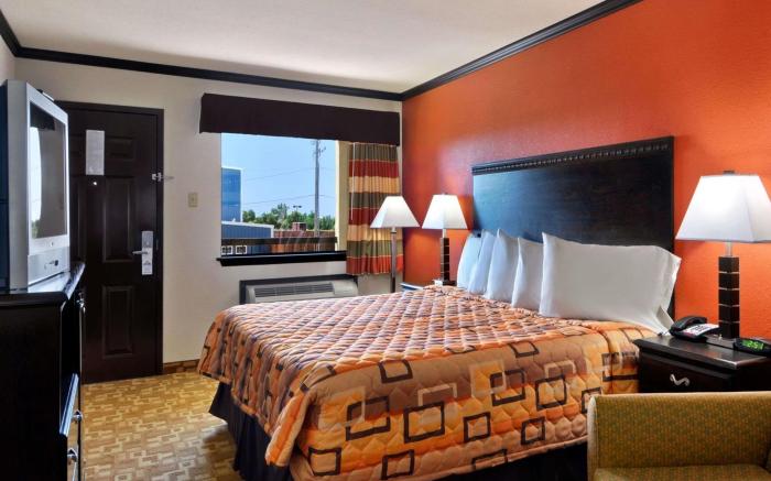 Days Inn by Wyndham Oklahoma City/Moore