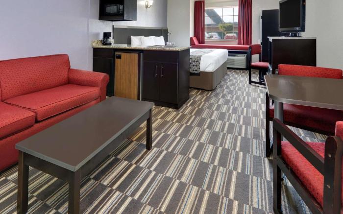Microtel Inn & Suites by Wyndham Oklahoma City Airport