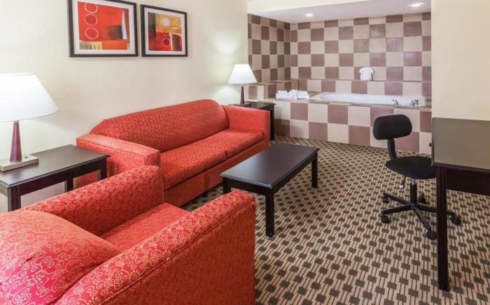 Days Inn by Wyndham Irving Grapevine DFW Airport North