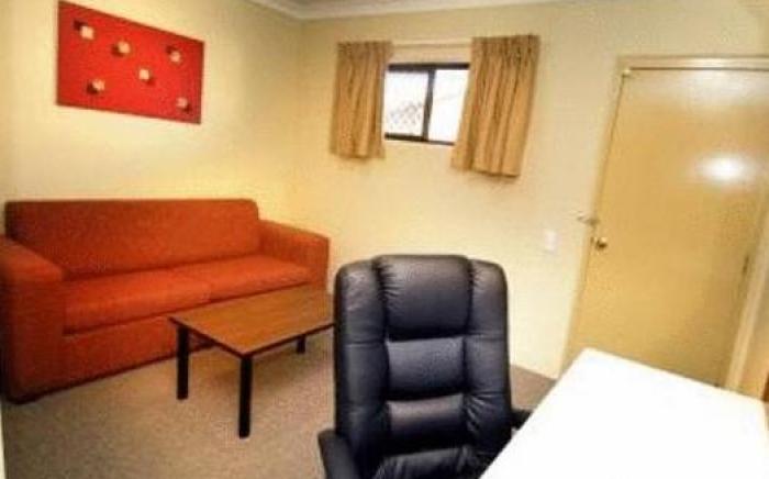 Rocky Resort Motor Inn