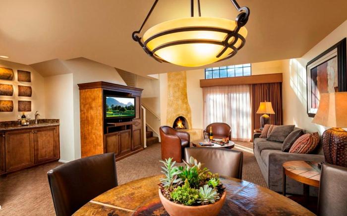 Scottsdale Plaza Resort & Villas