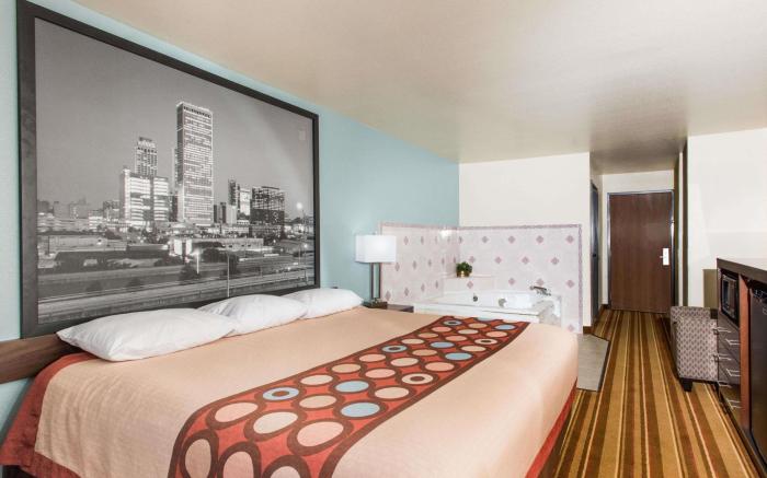 Super 8 By Wyndham Claremore Ok