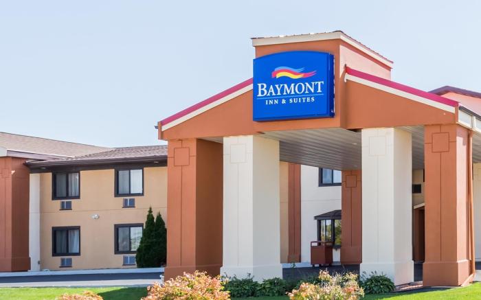 Baymont by Wyndham Waukesha