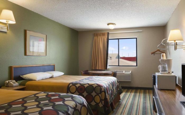 Super 8 By Wyndham Blackwell
