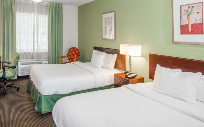 Baymont by Wyndham Jefferson City