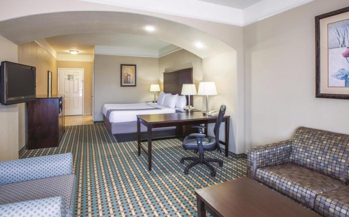 La Quinta Inn & Suites by Wyndham Bay City