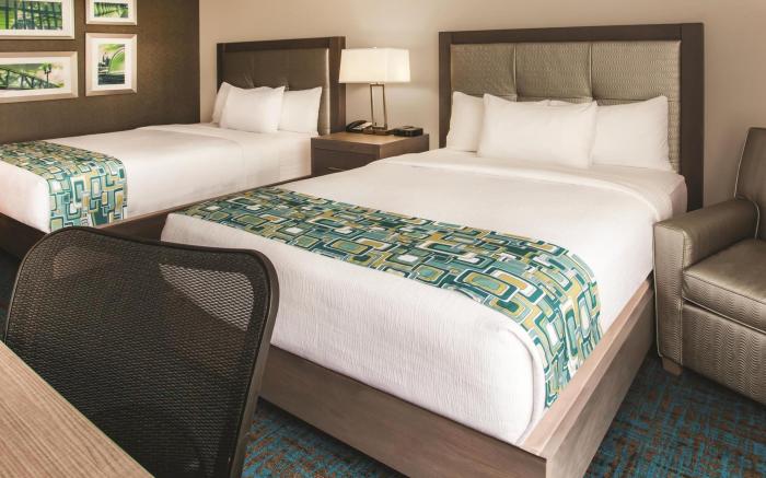 La Quinta Inn & Suites by Wyndham St. Paul-Woodbury