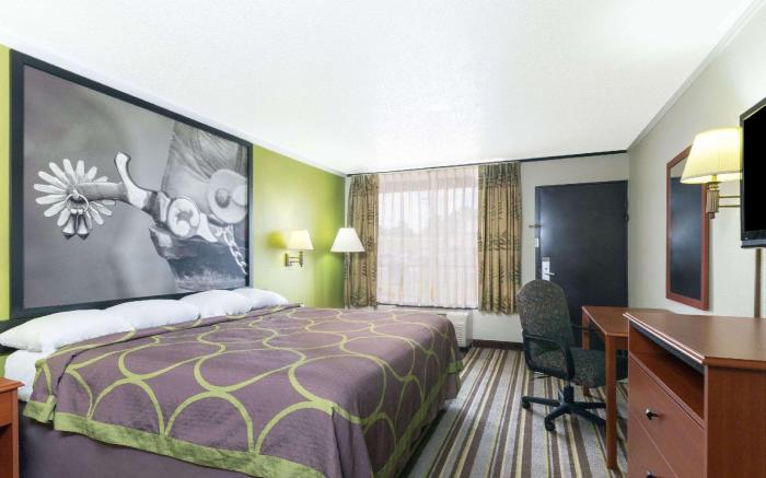 Super 8 By Wyndham Longview/North