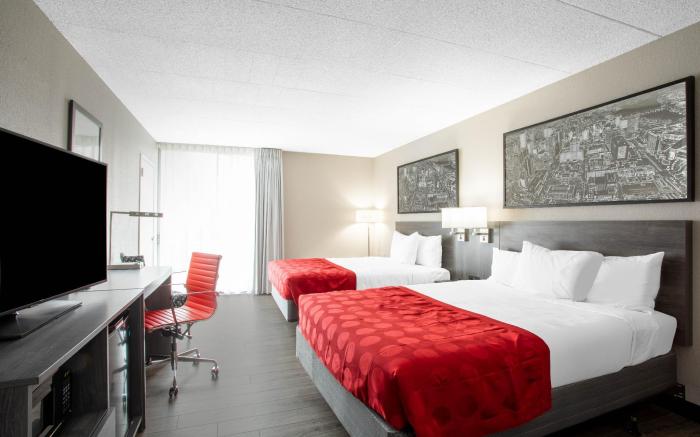 Ramada by Wyndham Hartford North / Bradley Airport