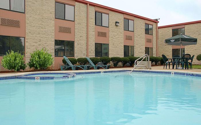 Days Inn by Wyndham Hillsborough