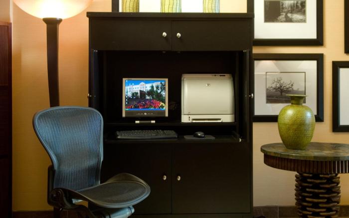 Phoenix Inn Suites Albany