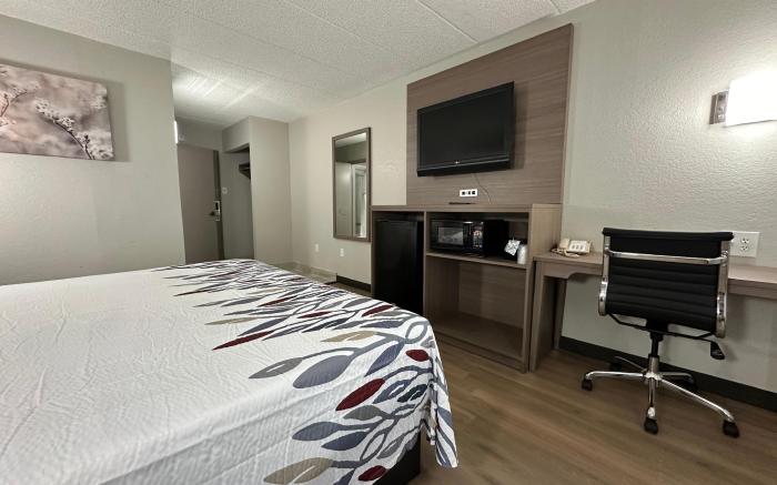 Red Roof Inn Richmond, VA – W Broad St