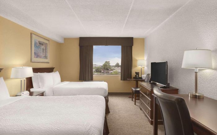 Days Inn by Wyndham Fallsview