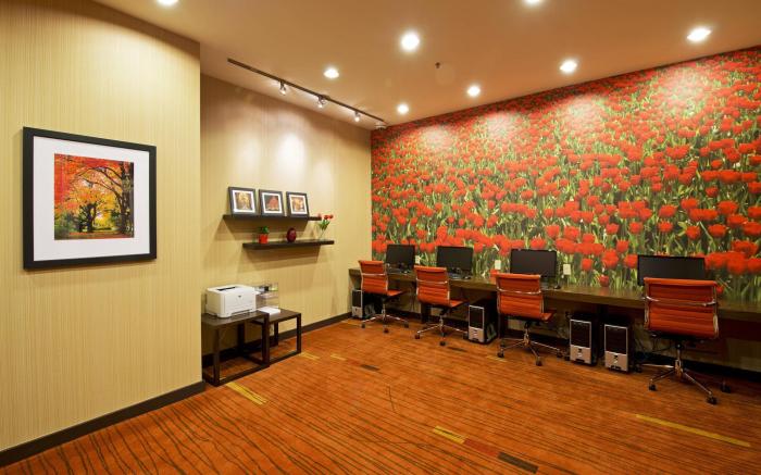 Courtyard by Marriott Ottawa East