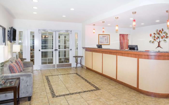 Hawthorn Extended Stay by Wyndham Panama City Beach