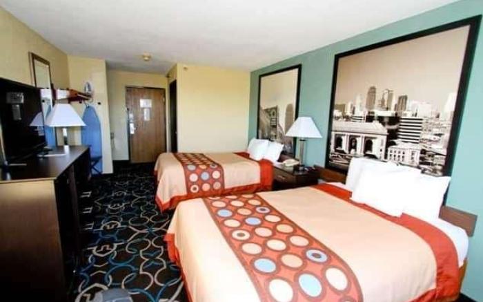 Super 8 By Wyndham Kansas City