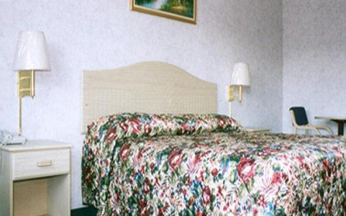 Red Carpet Inn and Suites - Hammonton West/Winslow Township