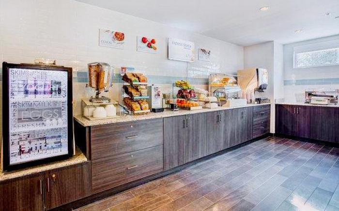Holiday Inn Express & Suites Covington By IHG