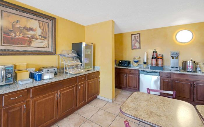 Days Inn by Wyndham East Albuquerque
