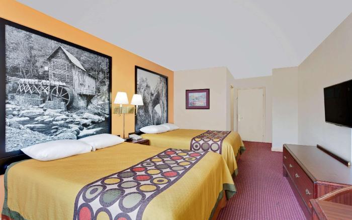 Super 8 By Wyndham Hillsville