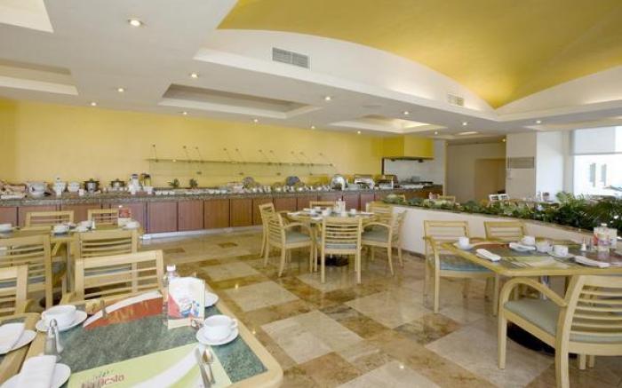 Fiesta Inn Express San Luis Potosí Oriente