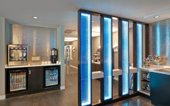Renaissance Edmonton Airport Hotel