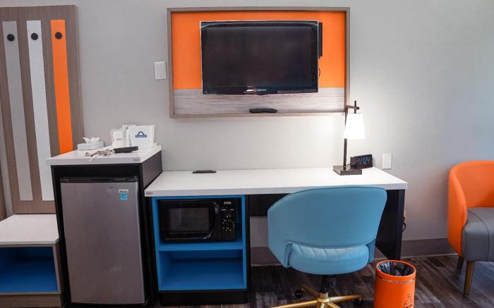 Days Inn by Wyndham Southington