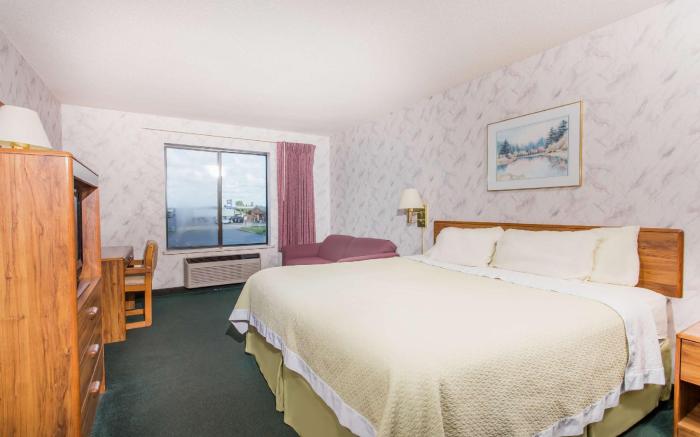 Days Inn by Wyndham Eagle River