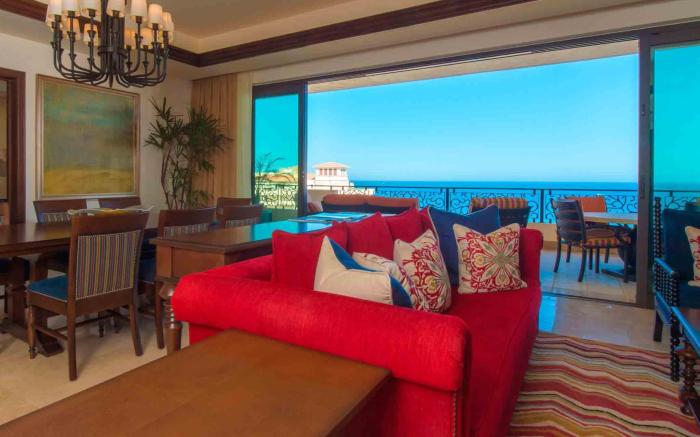 Grand Solmar Land's End Resort & Spa