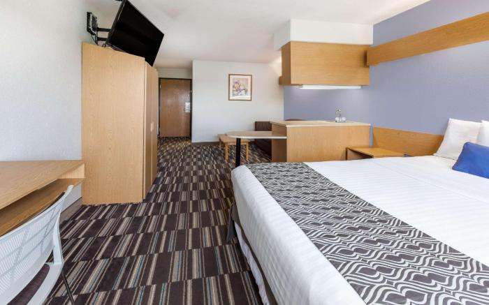 Microtel Inn & Suites by Wyndham Ardmore