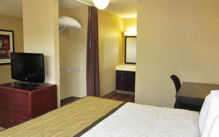 Extended Stay America Suites - Tampa - Airport - N. Westshore Blvd.
