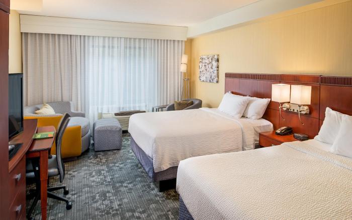 Courtyard Hanover Lebanon