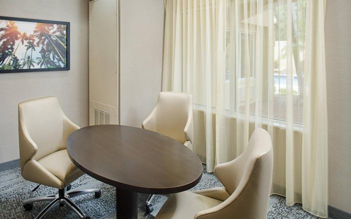 Courtyard by Marriott West Palm Beach Airport