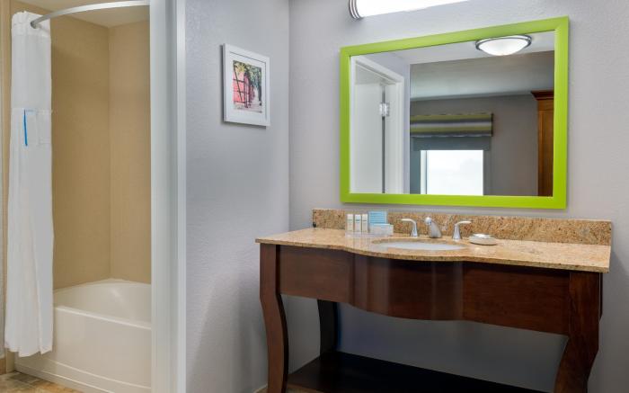 Hampton Inn & Suites Winston-Salem/University Area