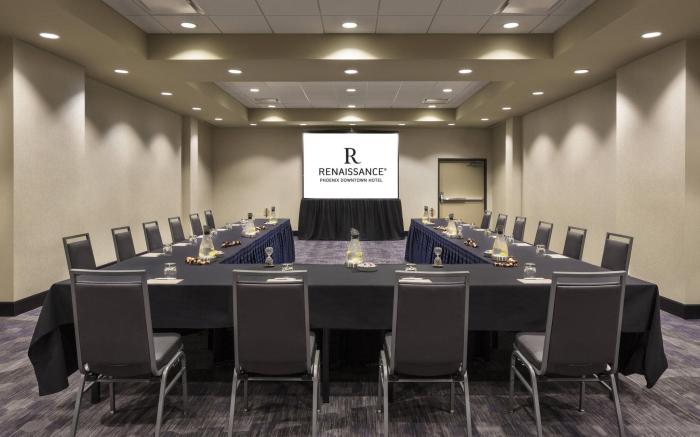 Renaissance Phoenix Downtown Hotel